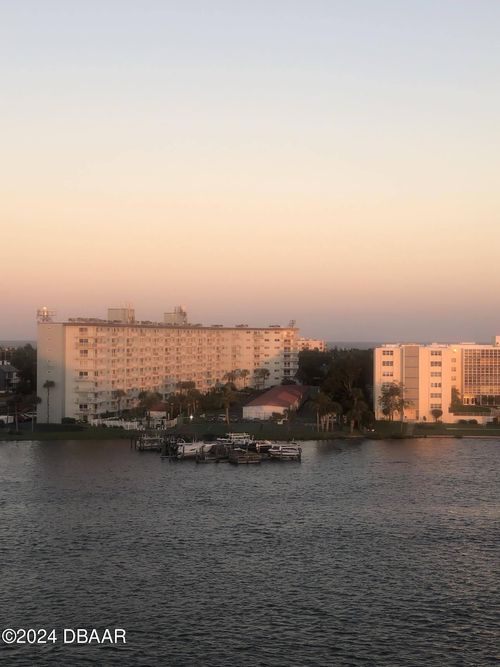 504-100 Silver Beach Ave, Daytona Beach, FL, 32118-7108 | Card Image