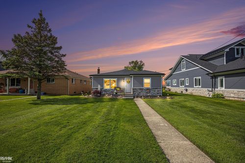 5227 Pointe Tremble Rd, Algonac, MI, 48001-4366 | Card Image