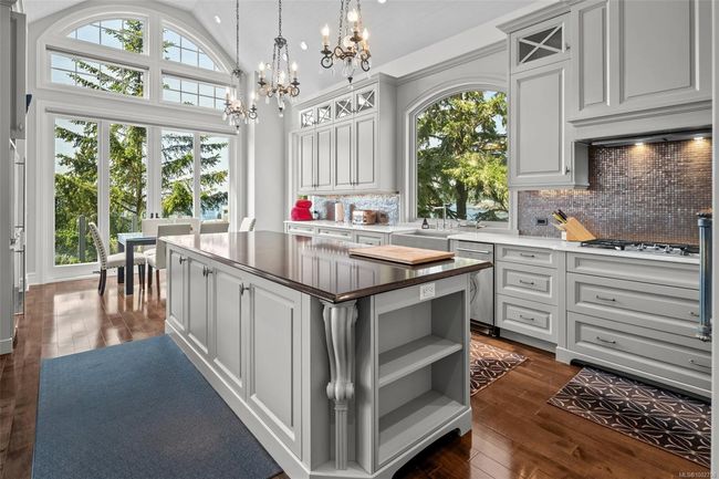 1050 Roxview Crt, House other with 4 bedrooms, 6 bathrooms and 3 parking in Sooke BC | Image 39