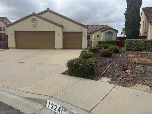 1324 Ward Pl, Escondido, CA, 92026-3607 | Card Image