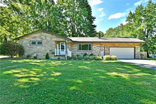 5030 Pin Oak Dr, Vienna, OH, 44473-9629 | Card Image