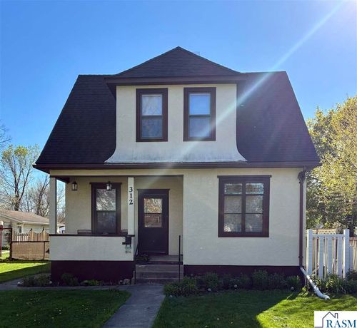 312 S Washington Street, New Ulm, MN, 56073 | Card Image