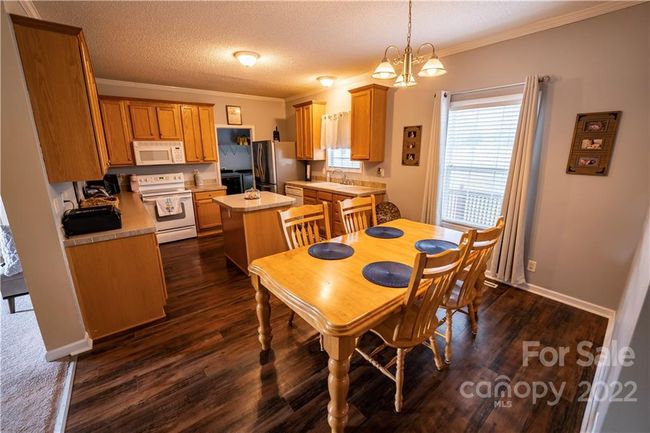 Kitchen | Image 23