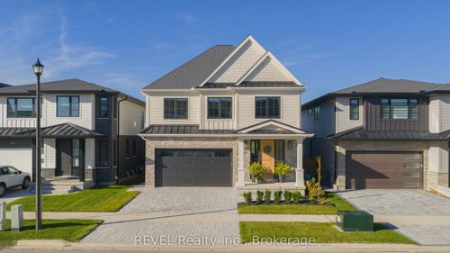 21 Arsenault Cres, Fonthill, ON, L0S1E1 | Card Image