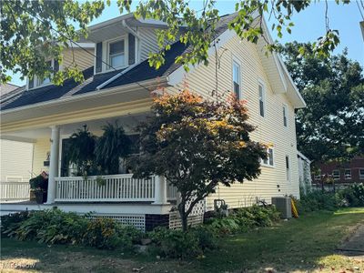 233 W Liberty Street, House other with 3 bedrooms, 2 bathrooms and null parking in Ashland OH | Image 3