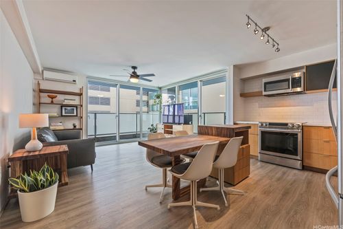 521-801 South St, Honolulu, HI, 96813-5975 | Card Image