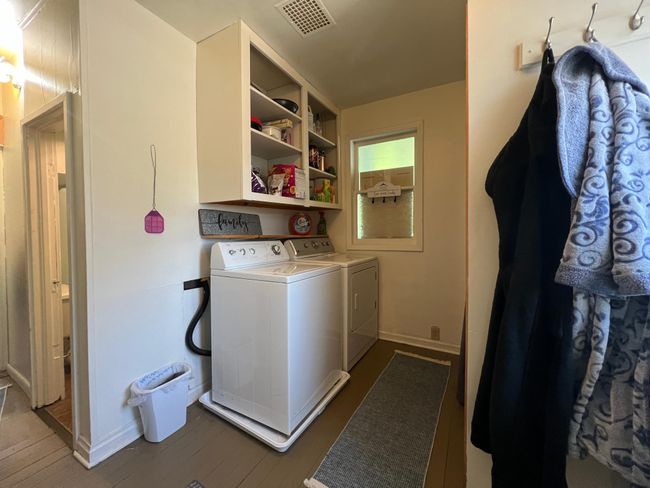 Laundry Room | Image 30