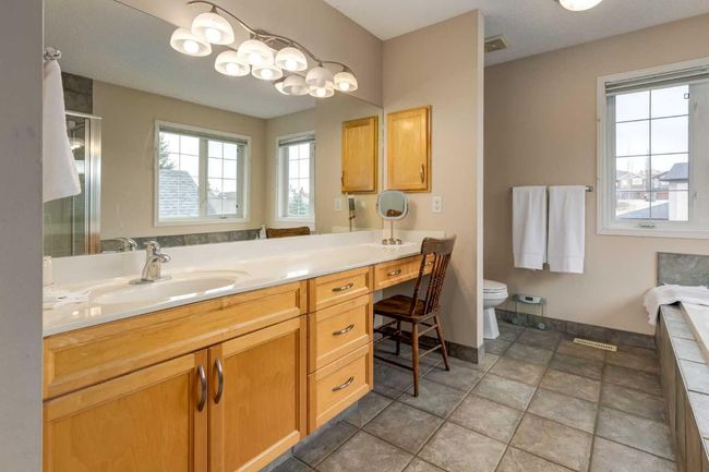 191 Sienna Park Drive Sw, House other with 4 bedrooms, 4 bathrooms and 4 parking in Calgary AB | Image 30