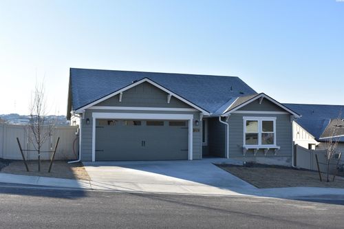 7257 W 26th Ave, Kennewick, WA, 99338-2582 | Card Image