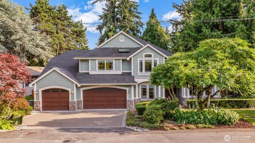 9845 Ne 22nd Street, Bellevue, WA, 98004 | Card Image