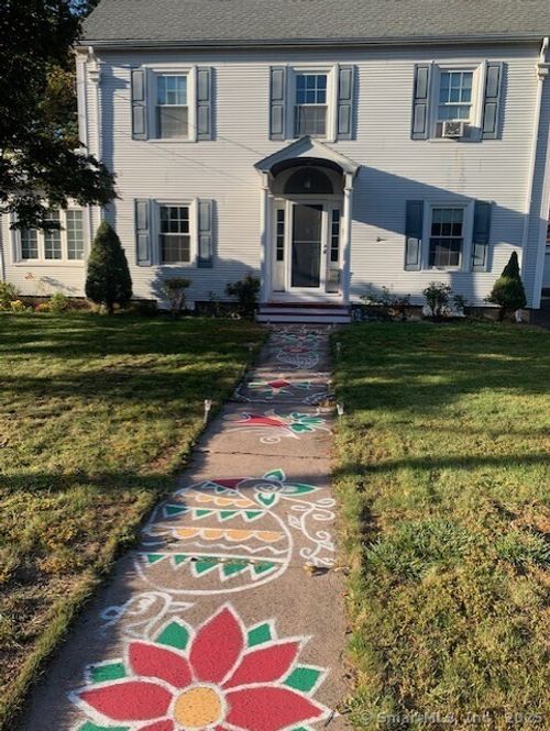 85 Henry St, Manchester, CT, 06042-3524 | Card Image