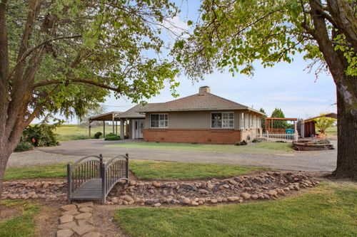 5444 E Main Street, Stockton, CA, 95215 | Card Image