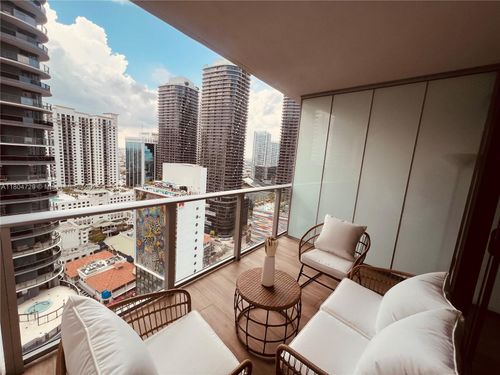 unit-2710-1010 Brickell Ave, Miami, FL, 33131-3773 | Card Image
