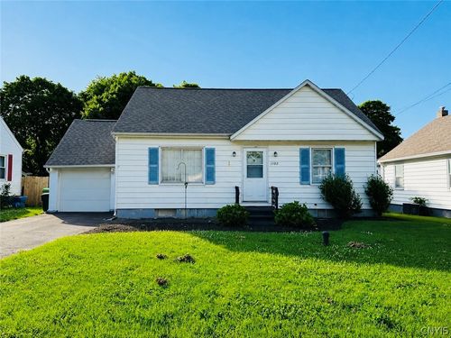1102 Buckley Rd, Liverpool, NY, 13088-6505 | Card Image