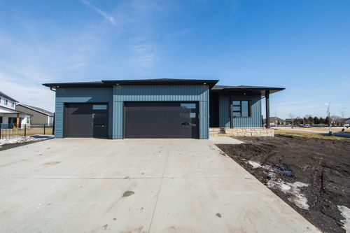 418 Reese Way, Mapleton, ND, 58059-8508 | Card Image
