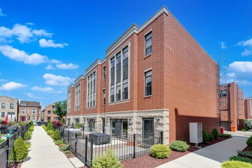apt-4-2253 W Coulter St, Chicago, IL, 60608-4950 | Card Image
