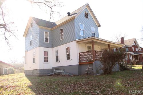 842 Kinzer St, Poplar Bluff, MO, 63901-4977 | Card Image