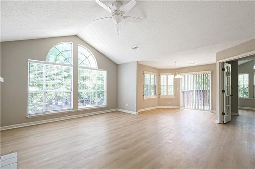 901 Wentworth Ct, Alpharetta, GA, 30022-6861 | Card Image