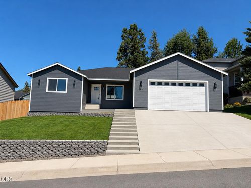 5155 Lyptus Ln, Klamath Falls, OR, 97601-6610 | Card Image