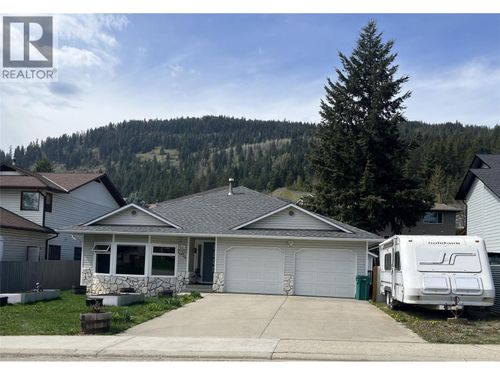 2034 Saddleview Ave, Lumby, BC, V0E2G0 | Card Image