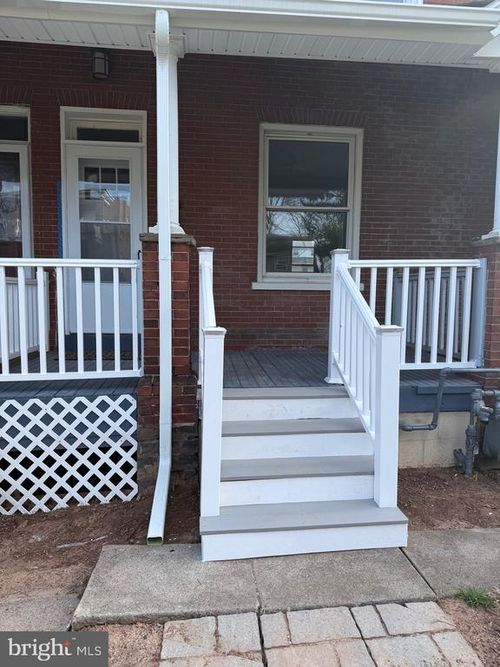 107 E 3rd St, LANSDALE, PA, 19446-2650 | Card Image