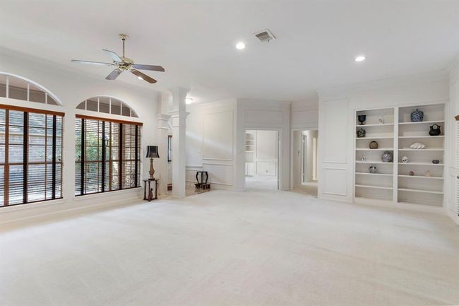 168 S Copperknoll Cir, House other with 2 bedrooms, 2 bathrooms and 2 parking in Spring TX | Image 9