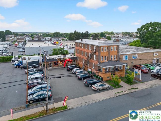 624 N Maxwell St, Condo with 12 bedrooms, 9 bathrooms and 12 parking in Allentown PA | Image 5