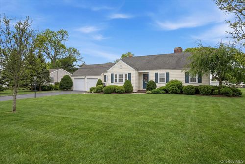 38 Bradish Ln, Bay Shore, NY, 11706-7720 | Card Image