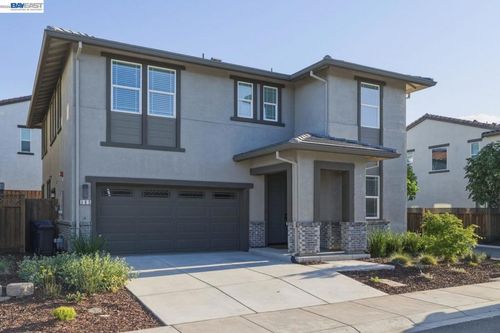 385 Ramos Ranch Rd, Oakley, CA, 94561-2788 | Card Image