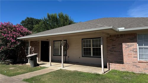 apt-a-905 Autumn Cir, College Station, TX, 77840-1801 | Card Image