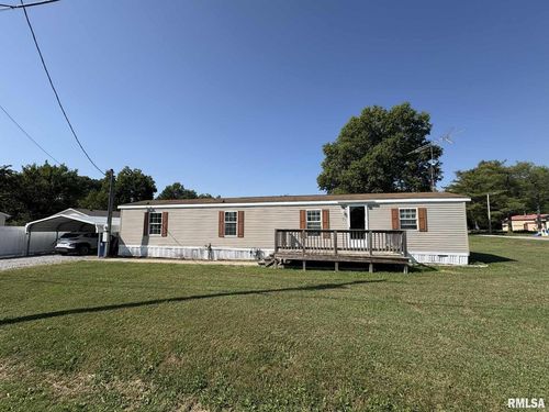 97 N College St, Ewing, IL, 62836-1492 | Card Image