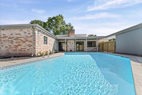 5634 Jason St, Houston, TX, 77096-2111 | Card Image