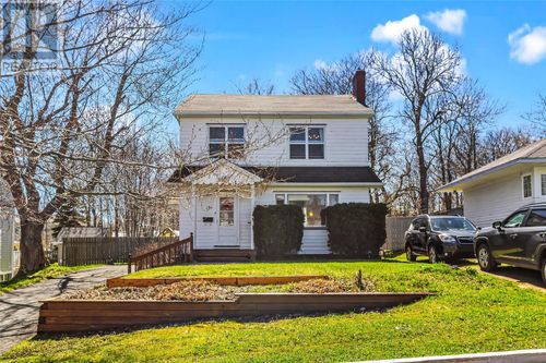 15 Baltimore St, St. John's, NL, A1B3C1 | Card Image