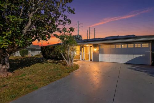 3827 Sugar Ln, SARASOTA, FL, 34235-9011 | Card Image