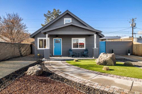 533 Sw 4th St, Redmond, OR, 97756-2802 | Card Image