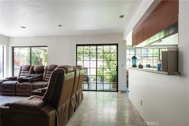 25215 Hazelcrest Ln, House other with 4 bedrooms, 3 bathrooms and 3 parking in Stevenson Ranch CA | Image 7