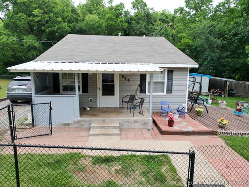 629 2nd Ave Se, Ardmore, OK, 73401-8021 | Card Image