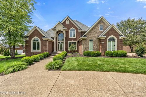 13203 Hampton Cir, Goshen, KY, 40026-8427 | Card Image