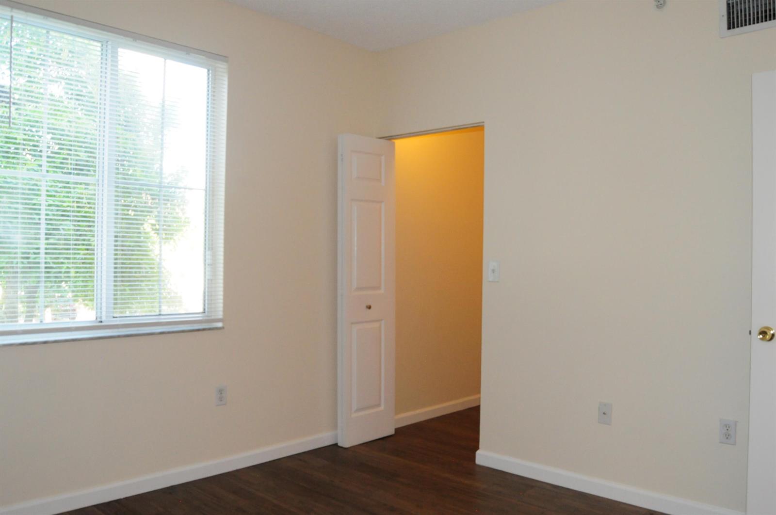 Residential Lease in Coral Springs 5