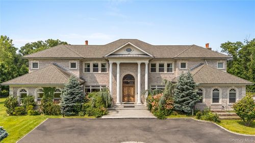 3 Valentine Farm Ct, Glen Head, NY, 11545-2539 | Card Image