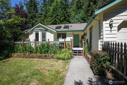 11 Whistling Swan Pl, Bellingham, WA, 98229-7680 | Card Image