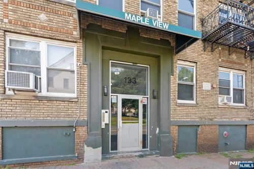 133 Maple Ave, East Orange, NJ, 07017-4317 | Card Image