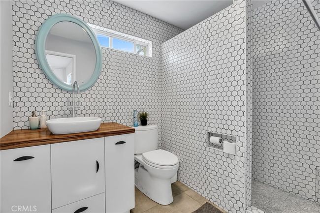 15 69 Th Pl, Home with 5 bedrooms, 5 bathrooms and 3 parking in Long Beach CA | Image 40