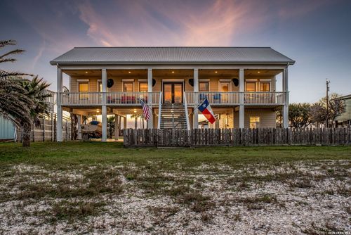 1565 N Ocean Dr, Port LaVaca, TX, 77979 | Card Image