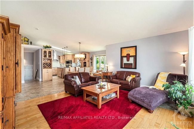 3020 Bay Rd, House other with 1 bedrooms, 2 bathrooms and 10 parking in Alfred ON | Image 11