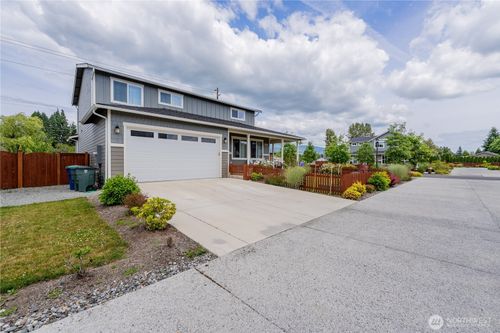 103 N Trail Rd, Sedro Woolley, WA, 98284-9314 | Card Image