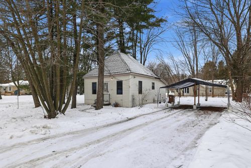 324 W Cornell Ave, Stevens Point, WI, 54481-3308 | Card Image