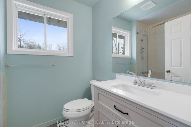 138 45th St N, House other with 4 bedrooms, 3 bathrooms and 8 parking in Wasaga Beach ON | Image 14