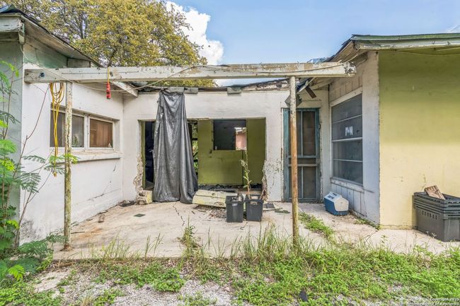 118 Gentry St, House other with 2 bedrooms, 1 bathrooms and null parking in San Antonio TX | Image 17