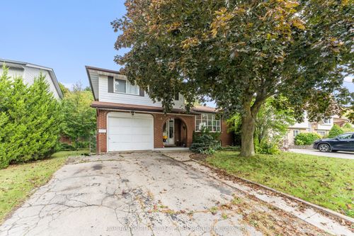 68 Keats Cres, Guelph, ON, N1G3C3 | Card Image